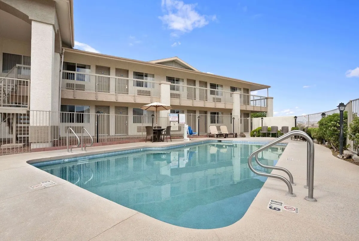 Days Inn by Wyndham Globe