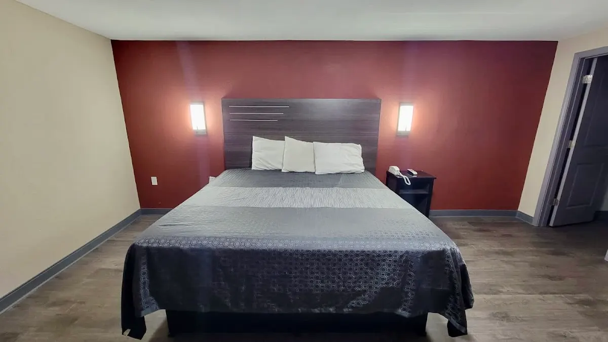 Budget Inn & Suites
