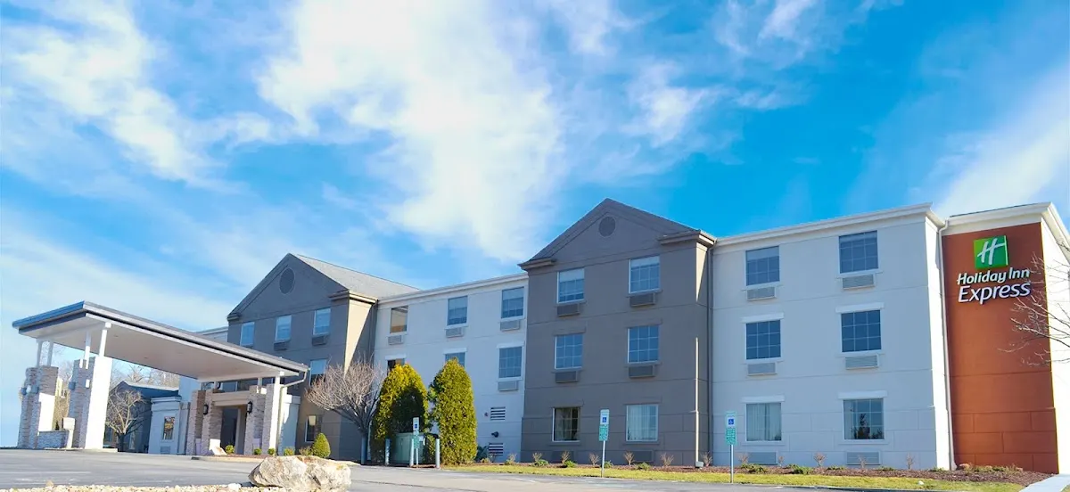 Holiday Inn Express Pittsburgh-Bridgeville by IHG