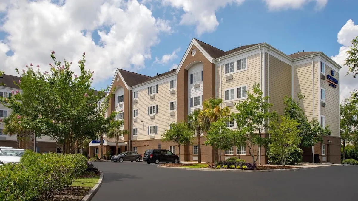 Candlewood Suites Charleston - Northwoods, an IHG Hotel