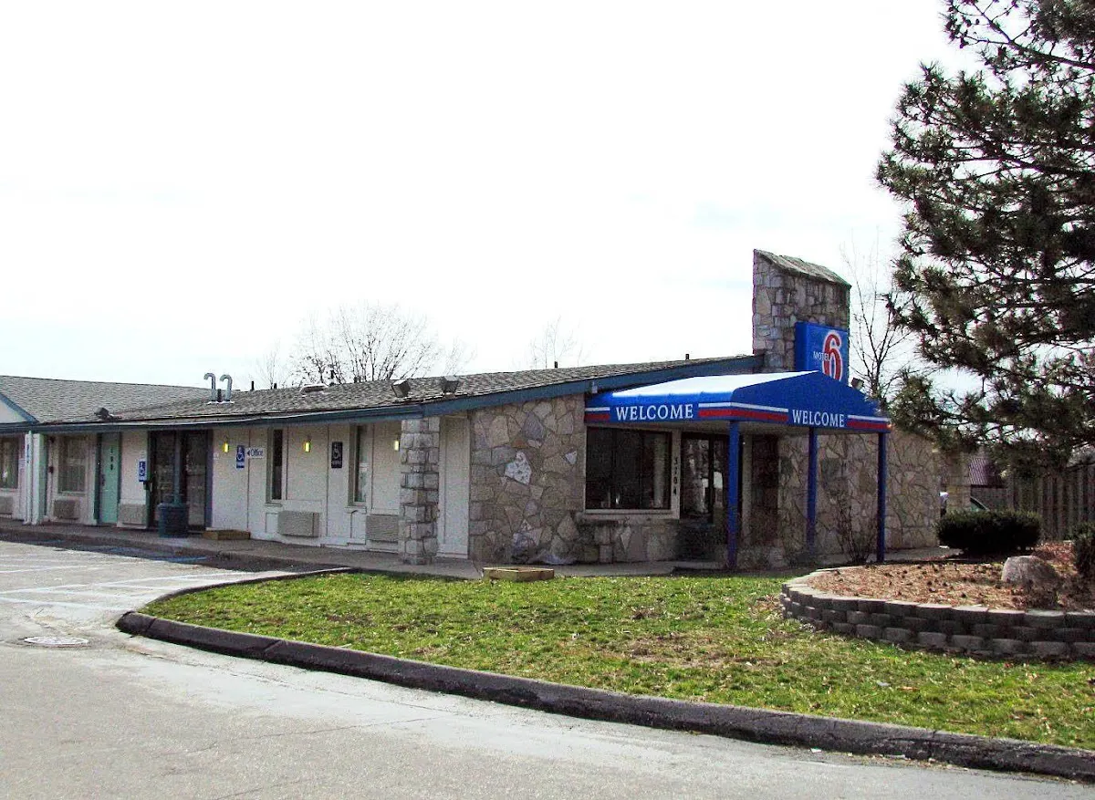 Motel 6 Kalamazoo, MI