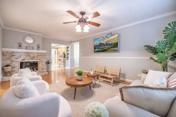 @ Marbella Lane - Charming 4BR Bungalo for Relaxing Retreat