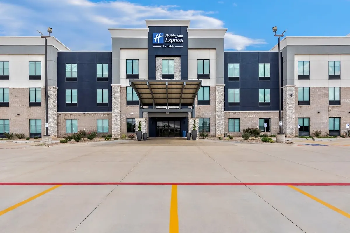 Holiday Inn Express & Suites Choctaw – Oklahoma City East by IHG