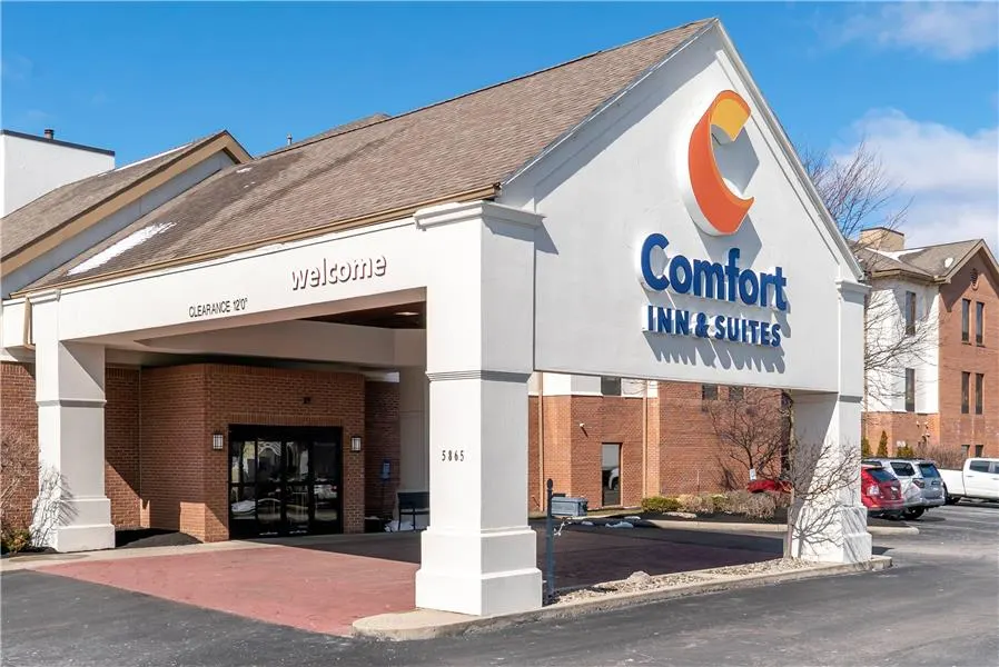Comfort Inn & Suites Toledo North