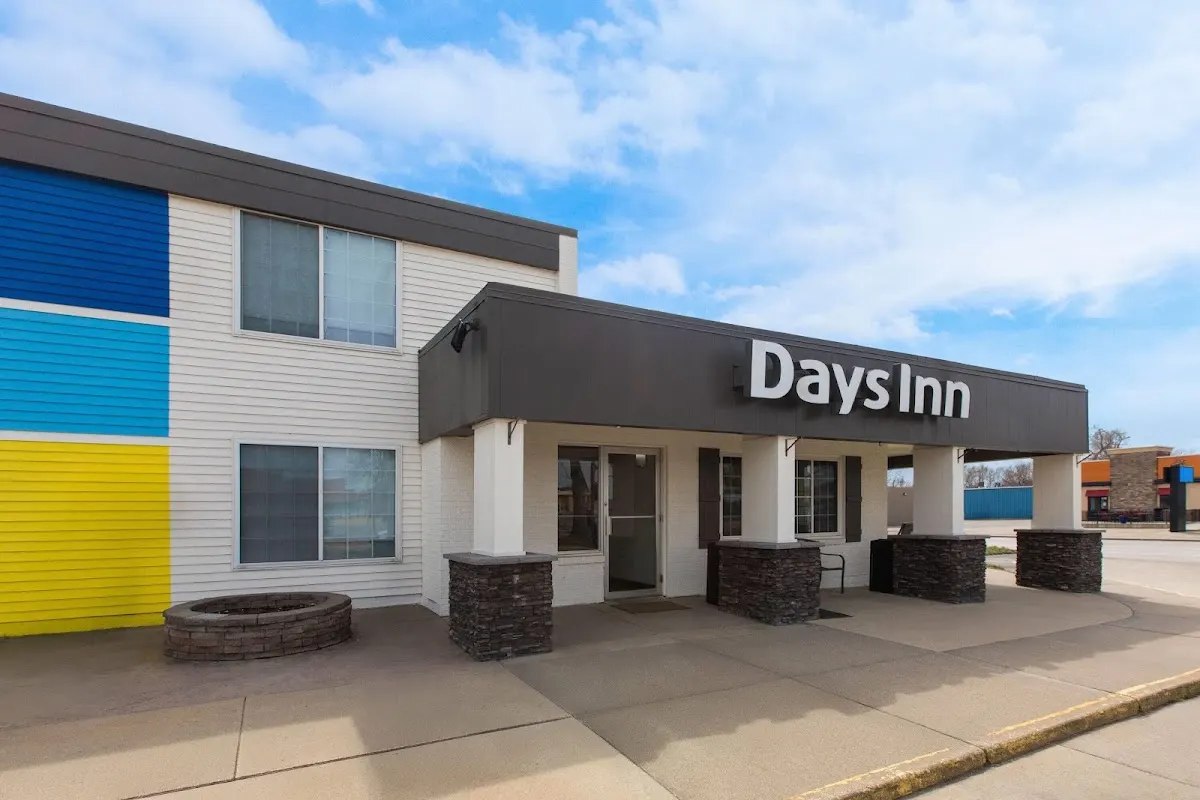 Days Inn by Wyndham Pierre