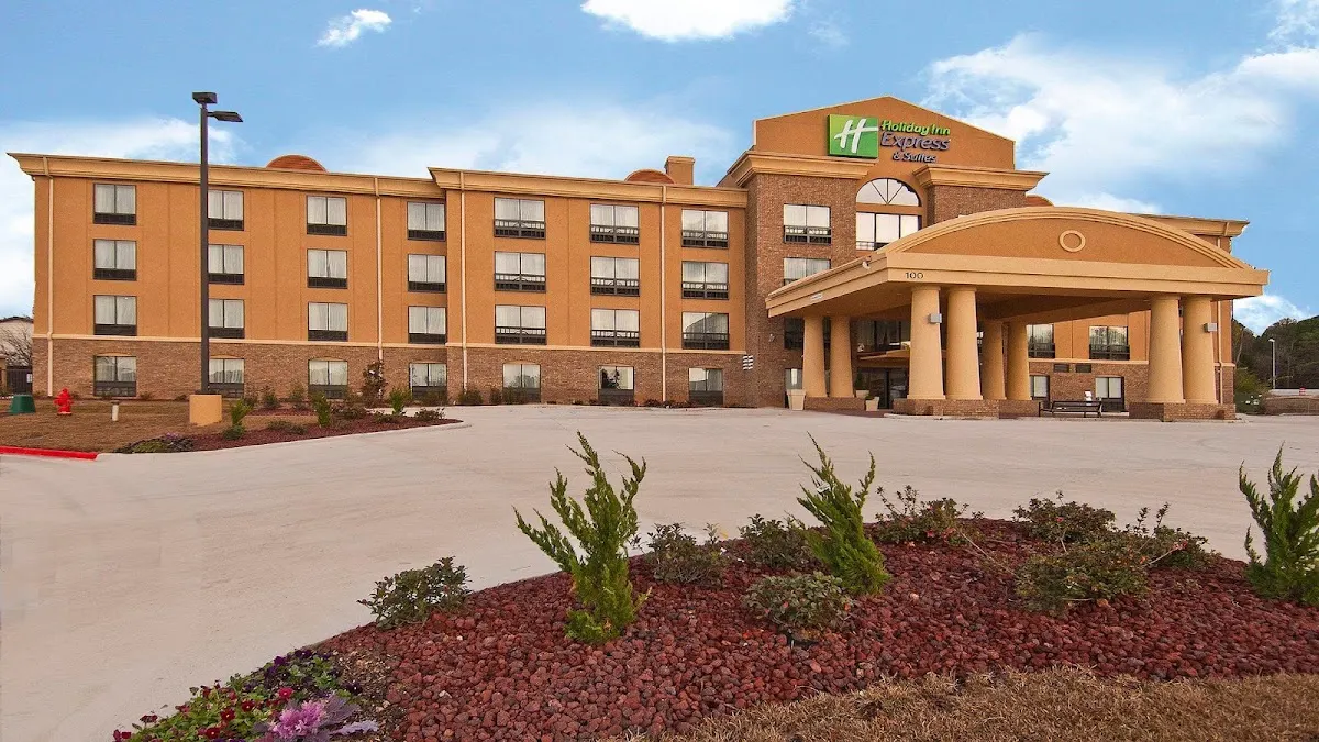 Holiday Inn Express & Suites Jackson/Pearl Intl Airport by IHG