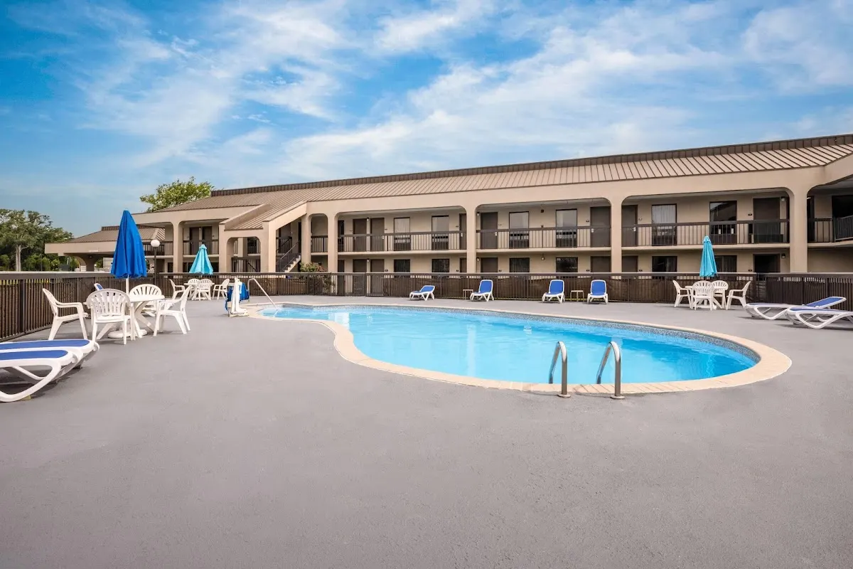 Days Inn by Wyndham Norfolk Airport