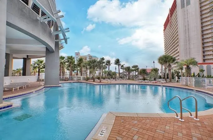 Laketown Wharf Resort