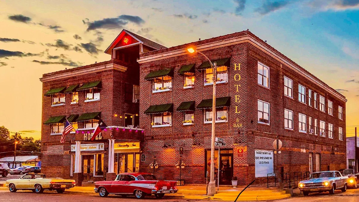 Trucountry Inn Hotel & Apartments