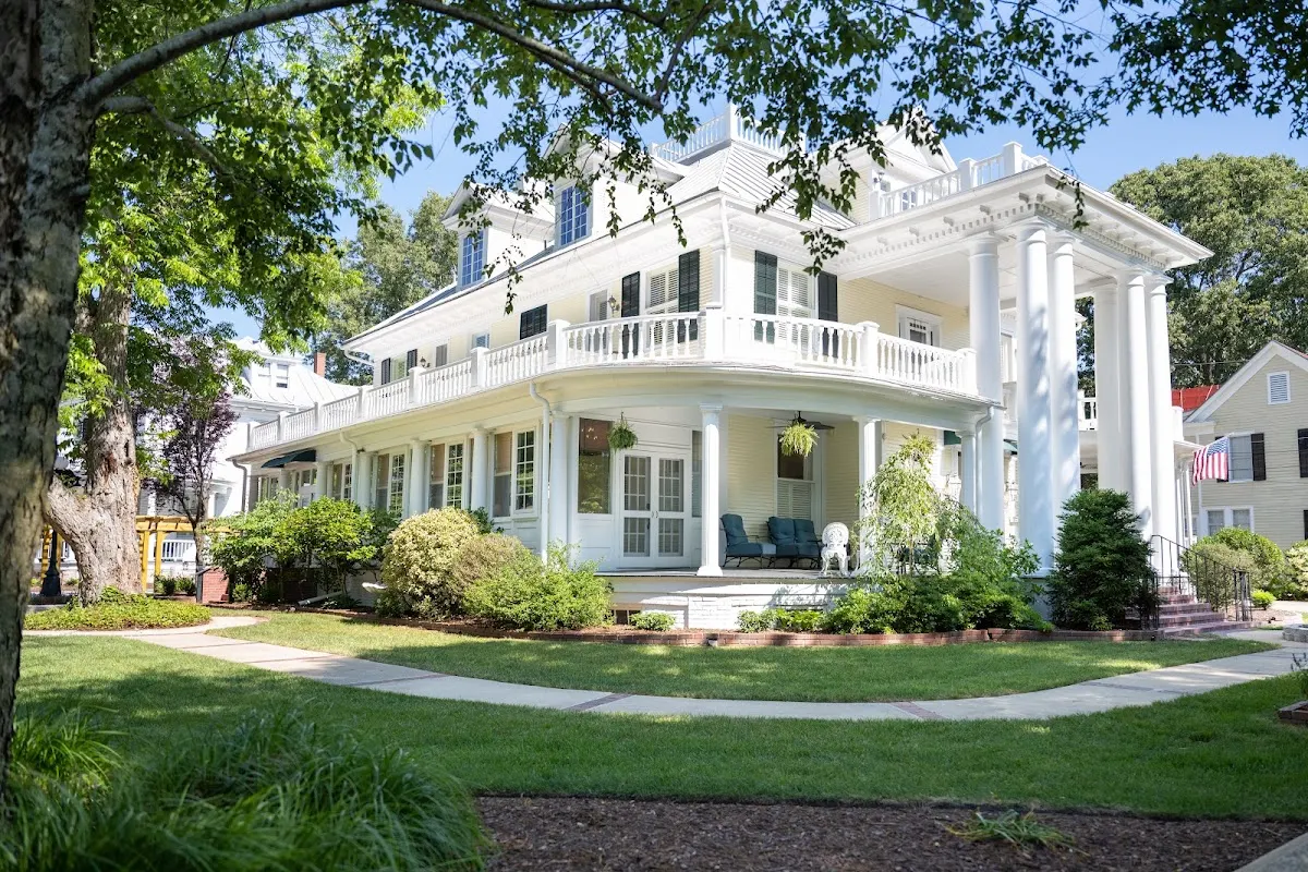 Granville Queen Inn