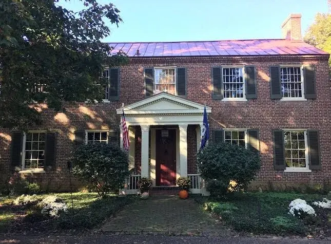 1840 Tucker House B & B