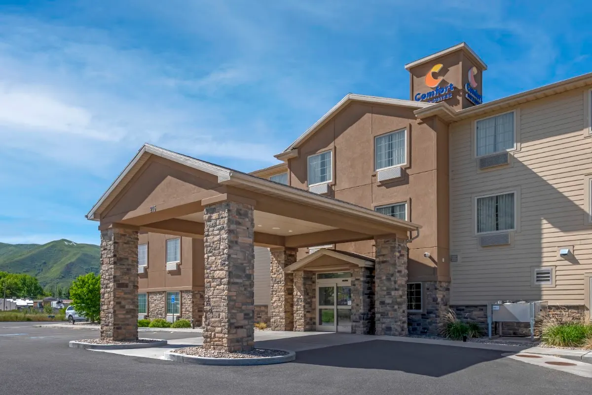 Comfort Inn & Suites Morgan - South Ogden