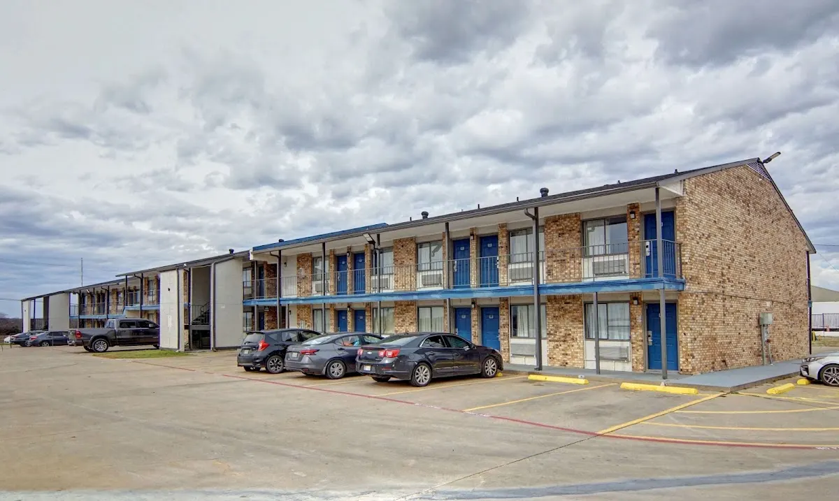Motel 6 Red Oak, TX - Dallas