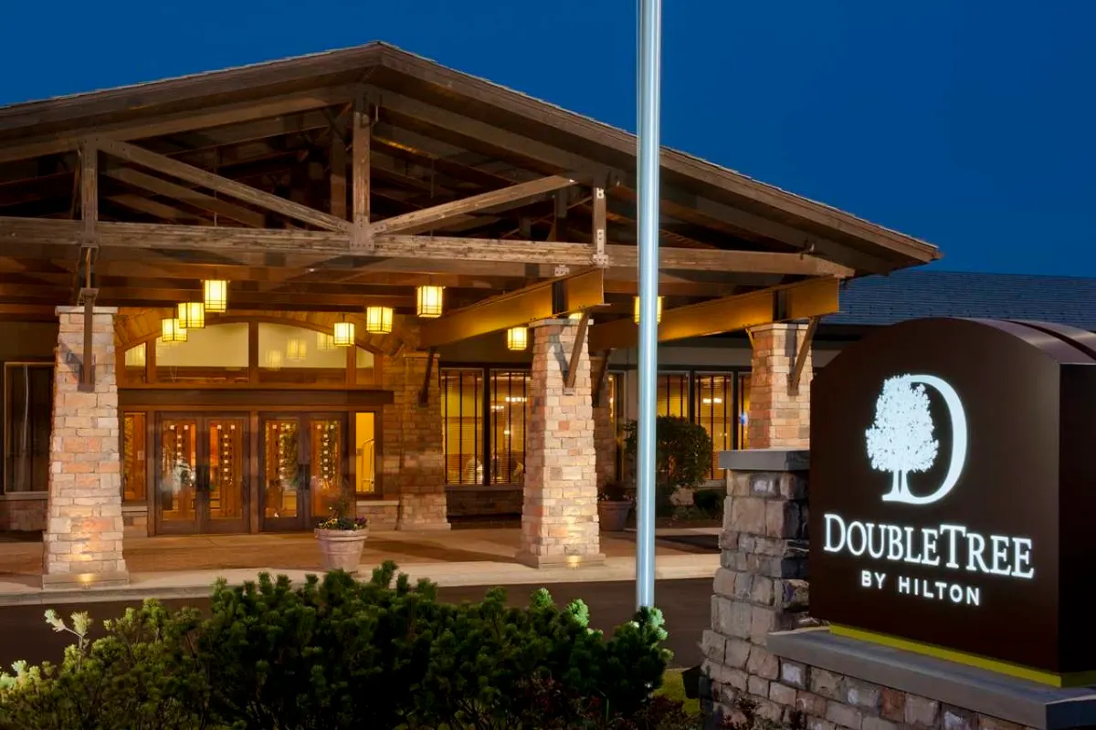 DoubleTree by Hilton Hotel Libertyville - Mundelein