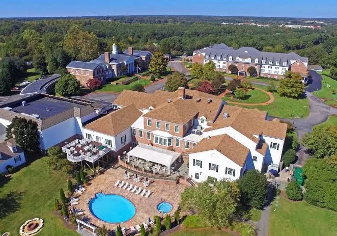Virginia Crossings Hotel & Conference Center, Tapestry Collection by Hilton
