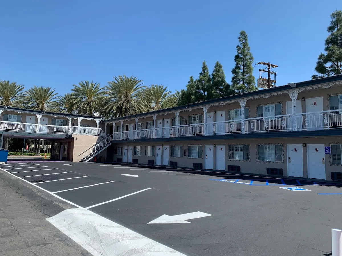 Riviera Motel