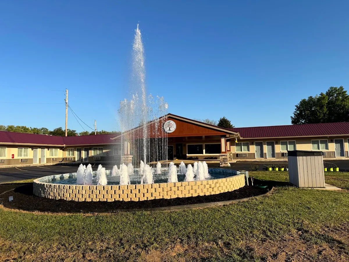 Four Seasons Inn