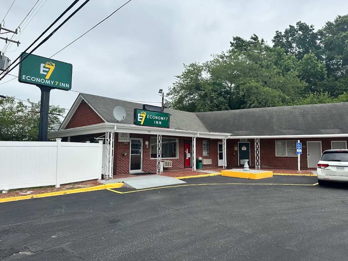 Economy 7 Inn Hampton VA