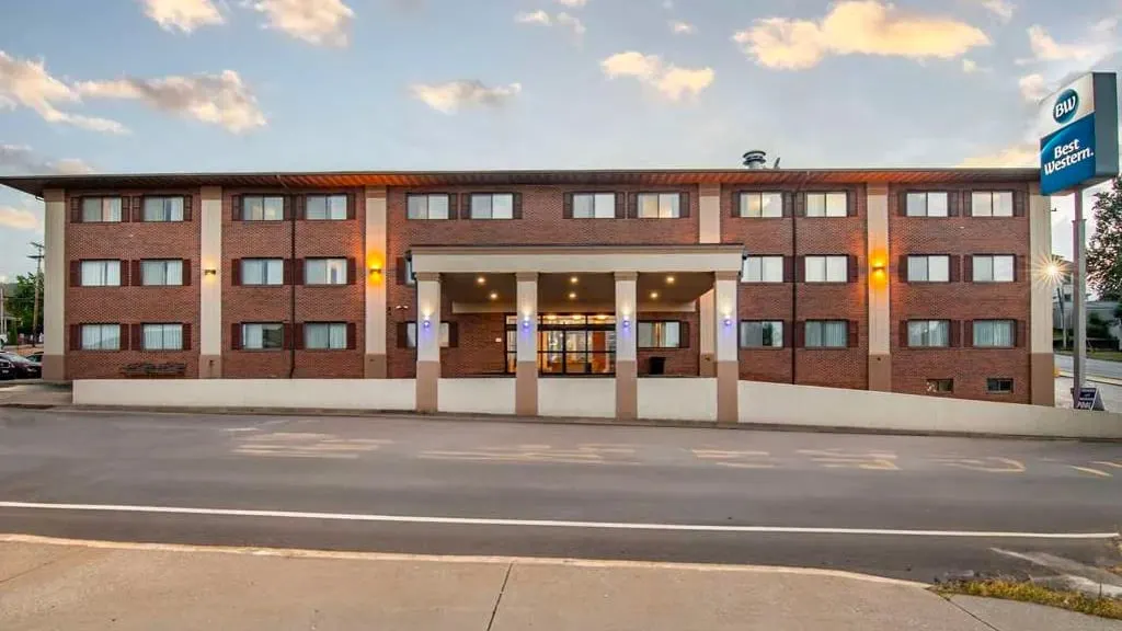 Best Western On the River