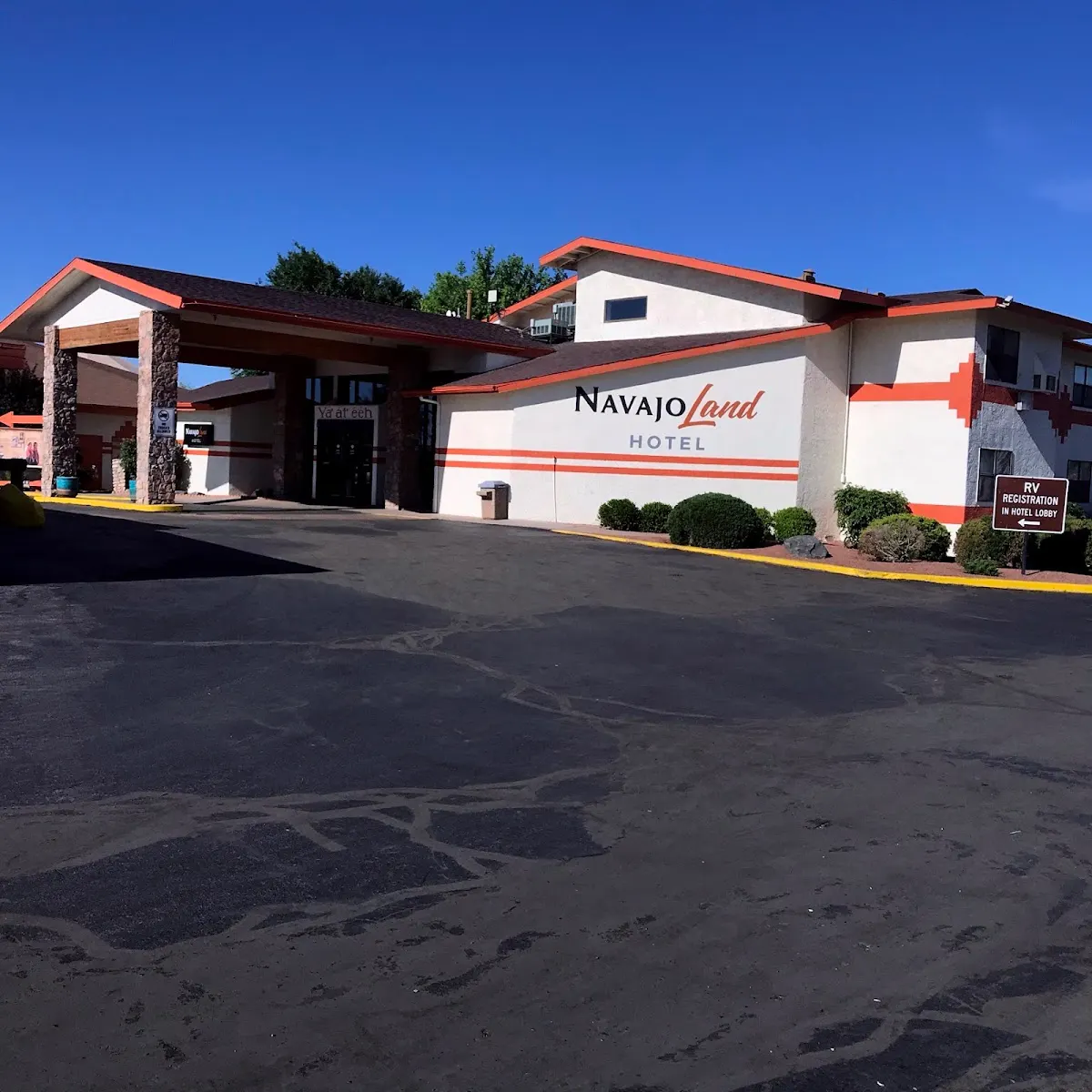 NavajoLand Hotel