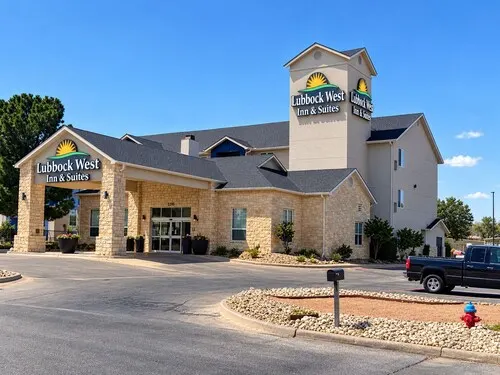 Lubbock West Inn & Suites