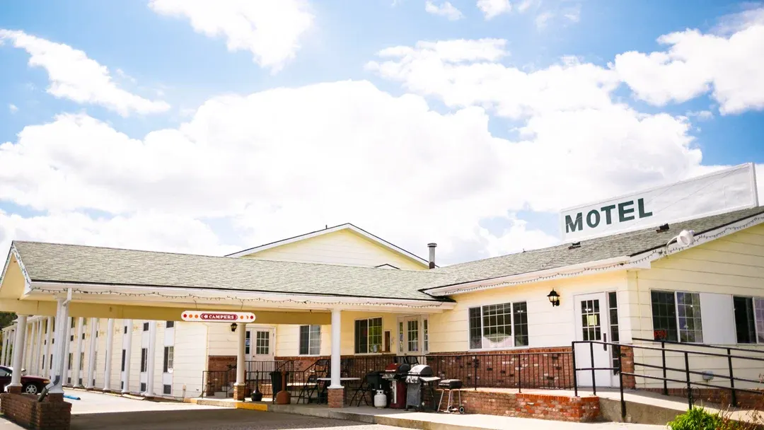 Rails Inn Motel