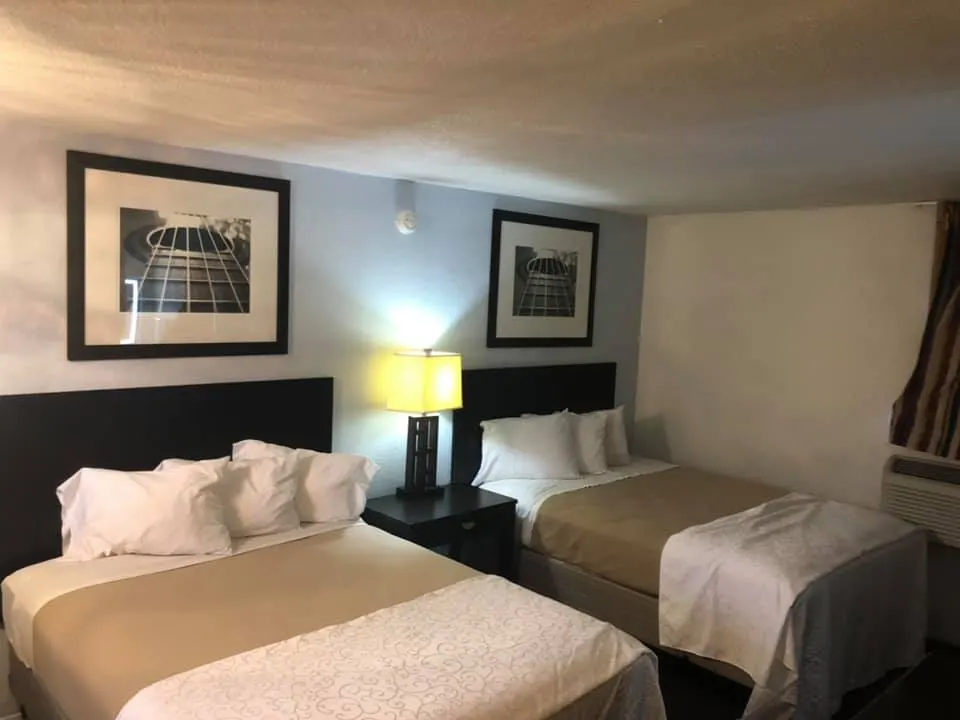 Ranch House Inn & Suites