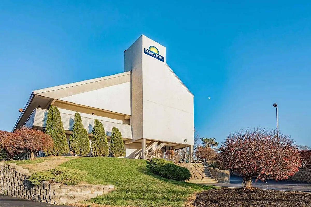 Days Inn by Wyndham Cincinnati I-71