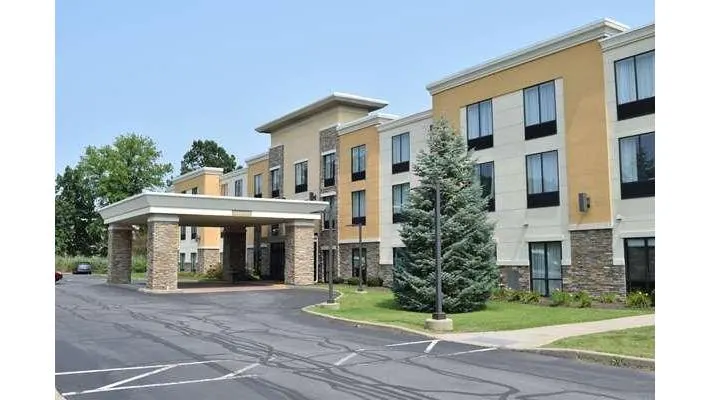 Cicero Grand - Syracuse North