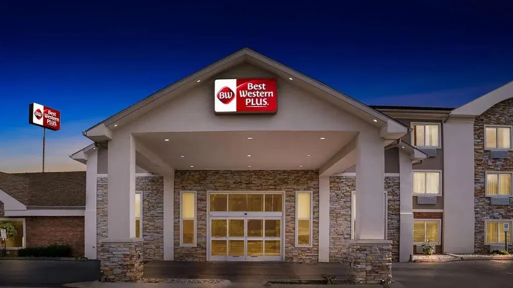 Best Western Plus Flint Airport Inn & Suites