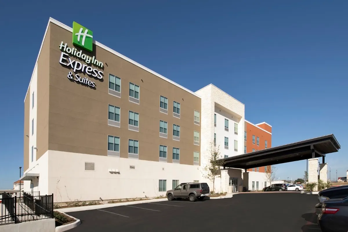 Holiday Inn Express & Suites San Antonio North - Windcrest by IHG