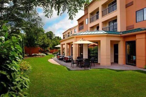 Courtyard by Marriott Newark Granville