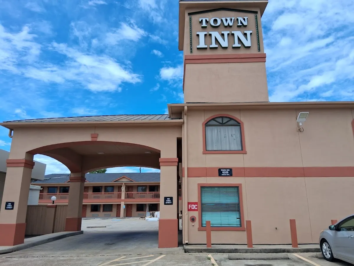 Town Inn