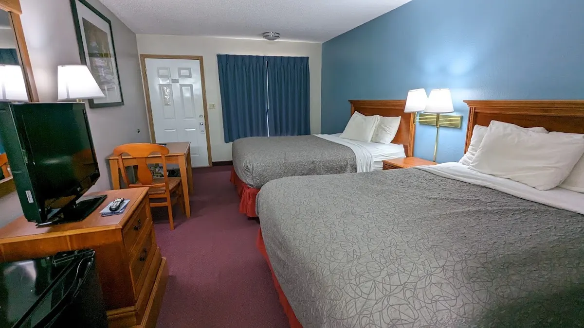 Twelve Oaks Inn