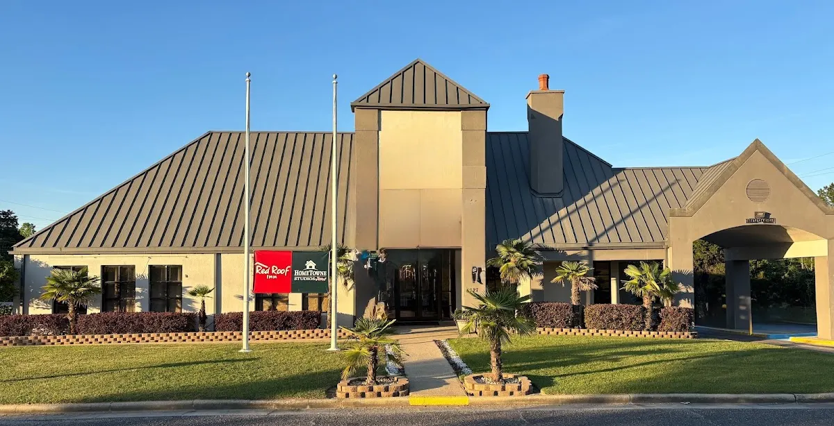 HomeTowne Studios Birmingham - Highway 280