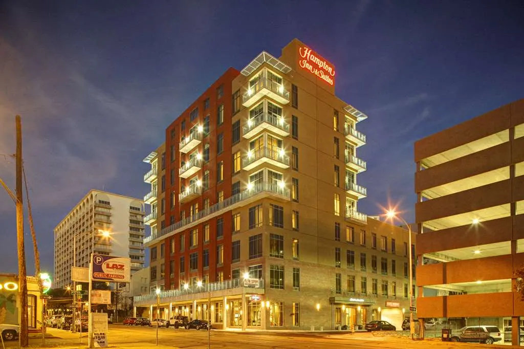 Hampton Inn & Suites Austin @ The University/Capitol