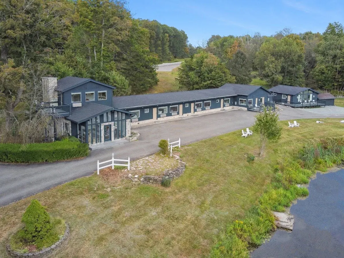 Lakelyn Lodge