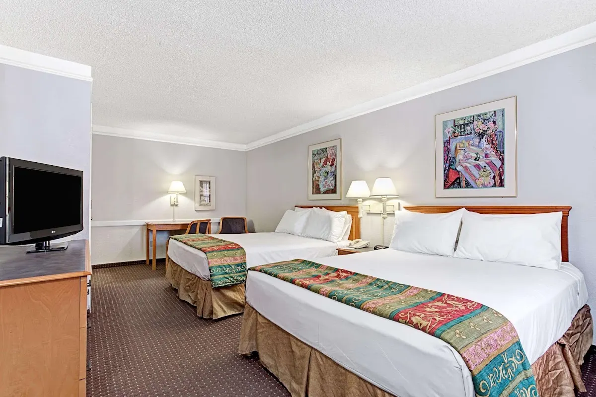 Days Inn by Wyndham Tucson City Center