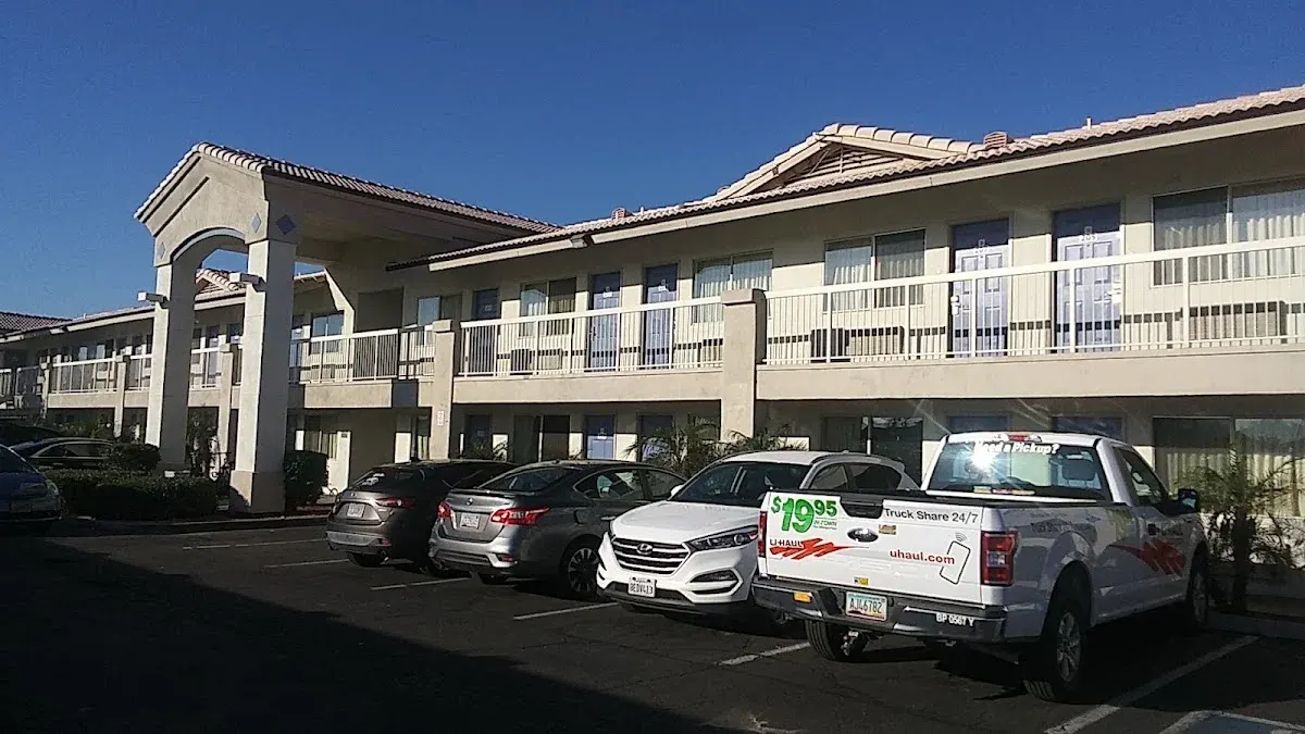 Apache Inn