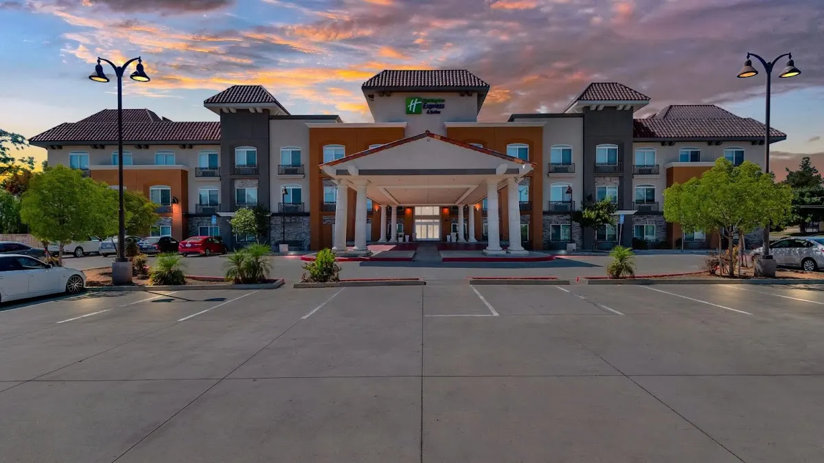 Holiday Inn Express & Suites Banning by IHG