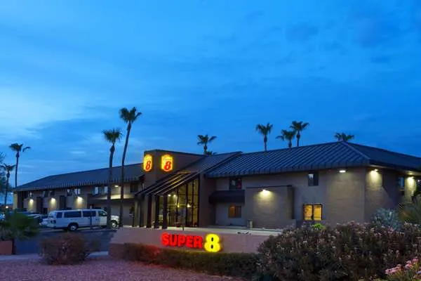 Super 8 by Wyndham Chandler Phoenix