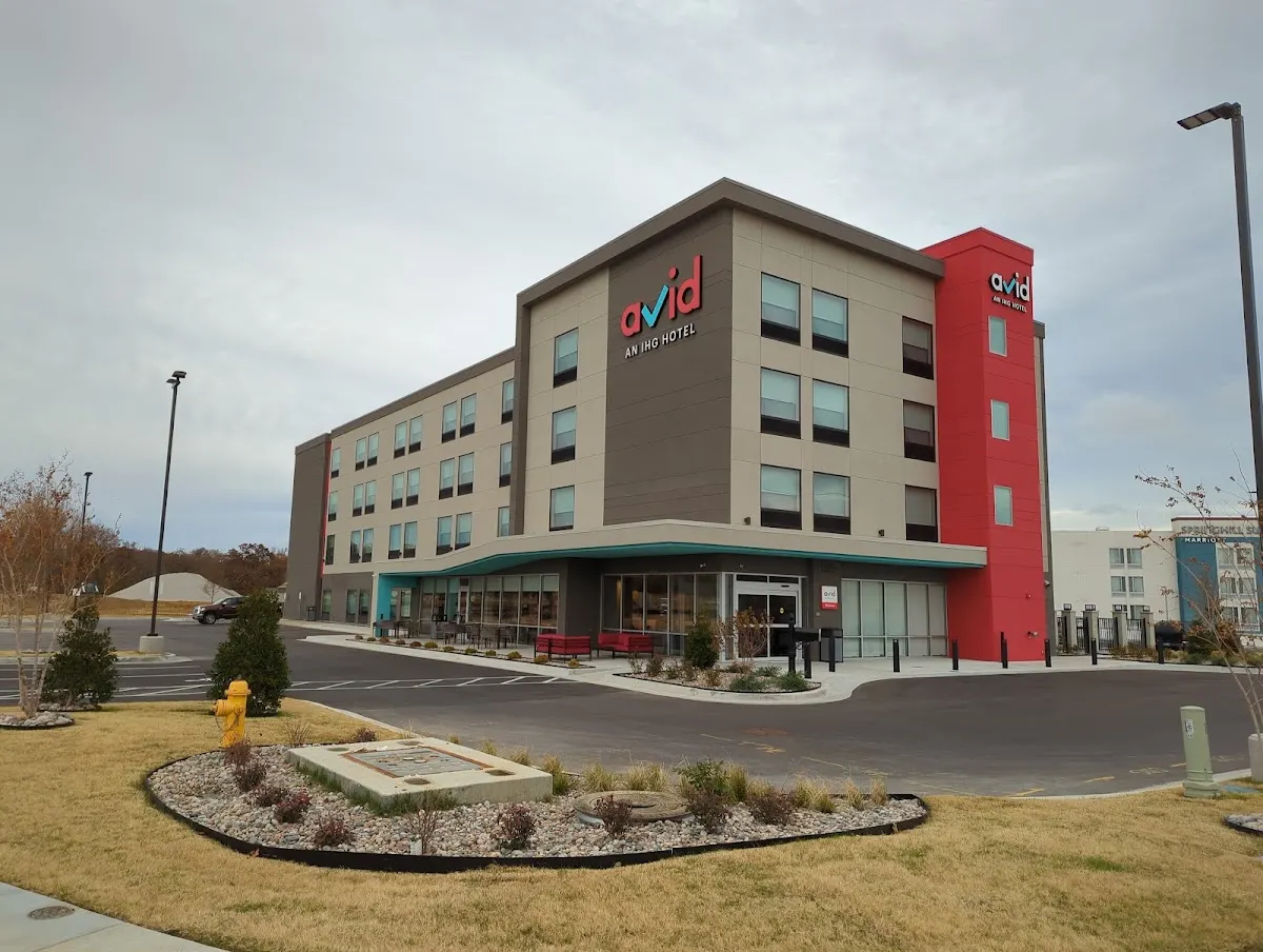avid hotel Tulsa Hills, an IHG Hotel