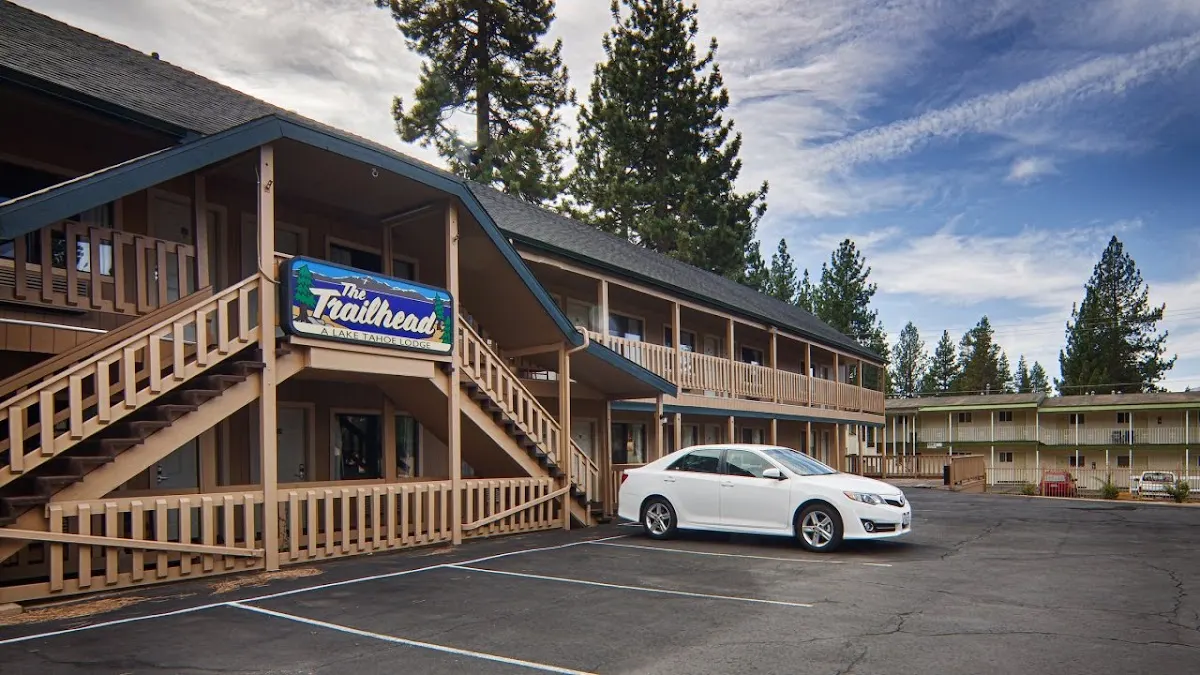 The Trailhead Lodge