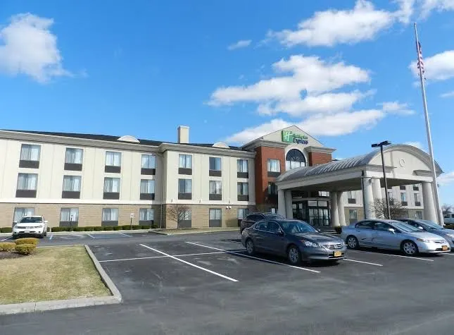 Holiday Inn Express & Suites East Greenbush(Albany-Skyline) by IHG
