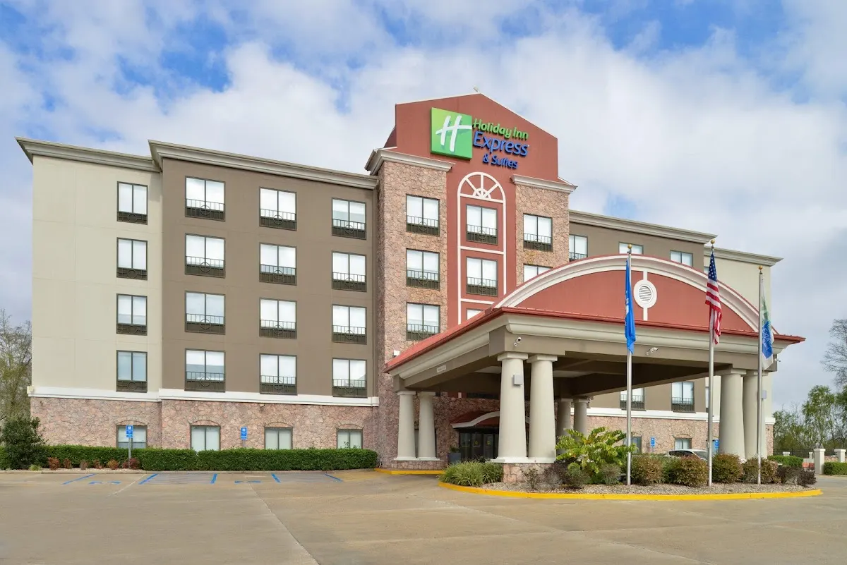 Holiday Inn Express & Suites la Place by IHG