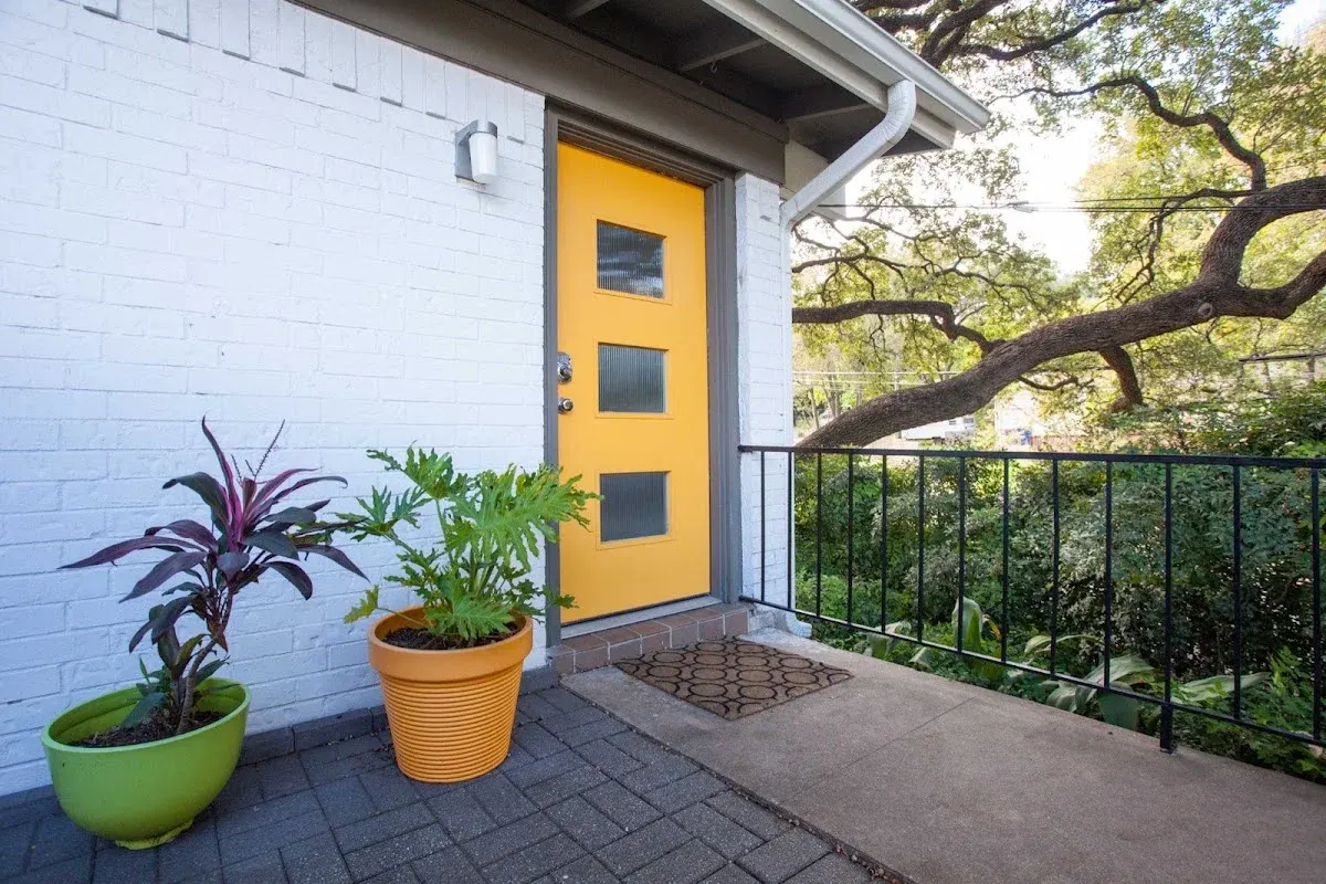 Soco Spaces Travis Heights Modern Green Door