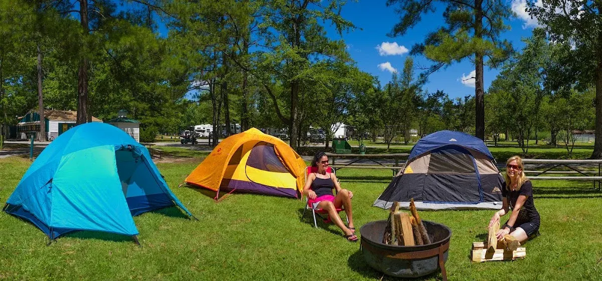 Holiday Trav-L-Park