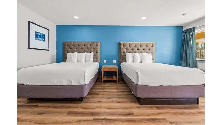 Econo Lodge Inn & Suites Sealy