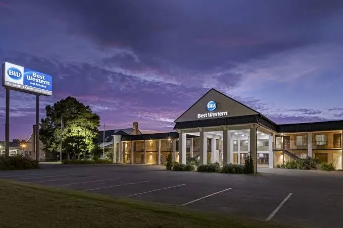 Alexandria Inn & Suites & Conference Center