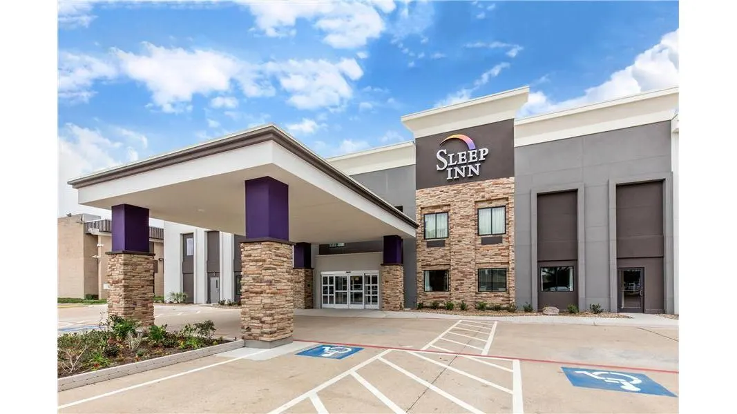 Sleep Inn Dallas Love Field-Medical District